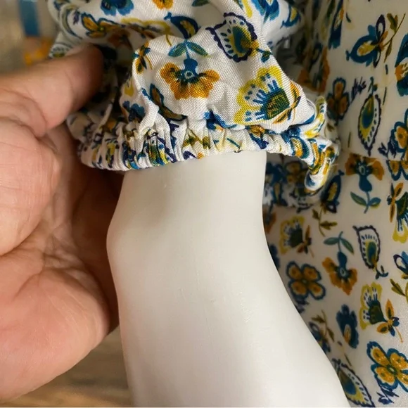 Figueroa & Flower Floral Dress - Picture 7 of 11